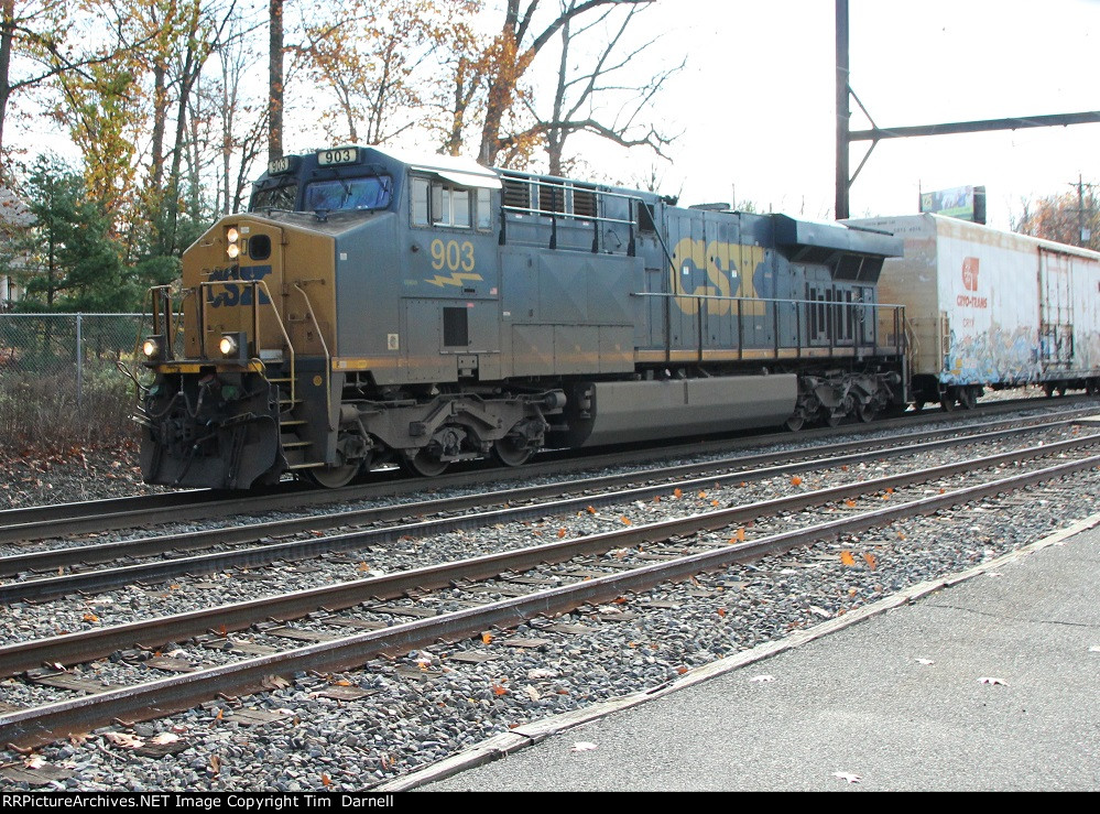 CSX 903 on M404